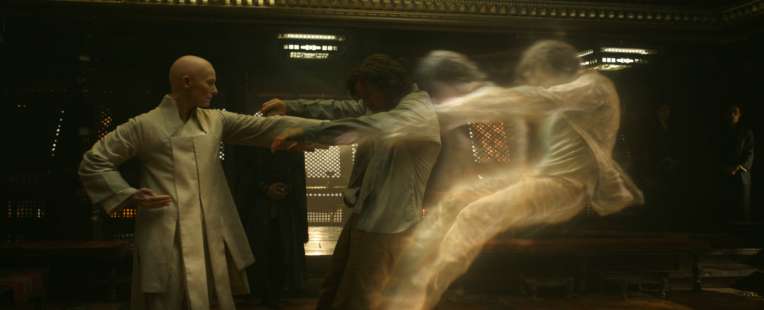 Kadr z filmu Doctor Strange