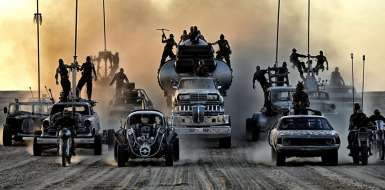 Kadr z filmu Mad Max: Na drodze gniewu